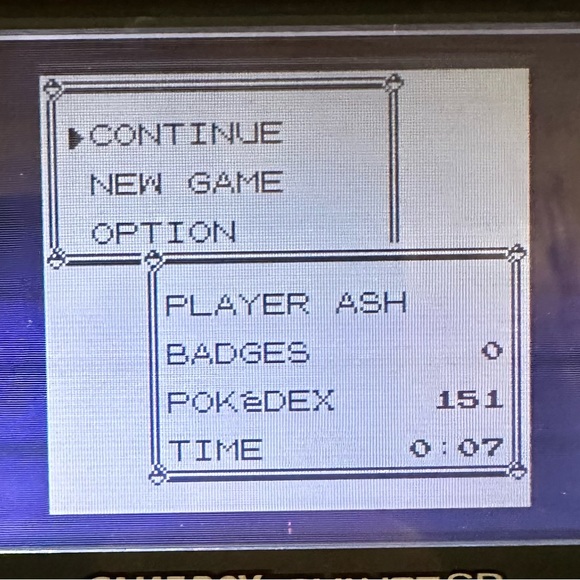 Authentic All 151 New Battery Pokémon Yellow Version Special Pikachu Edition - Picture 3 of 8